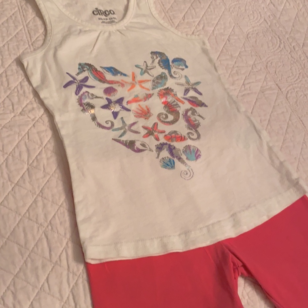 Circo & Oshkosh | Seahorse Shell Starfish Tank Top (XS 4/5) & Bike Short (4T)